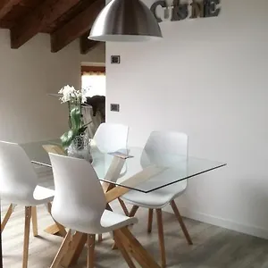 Relais + Private Parking , Verona Italy