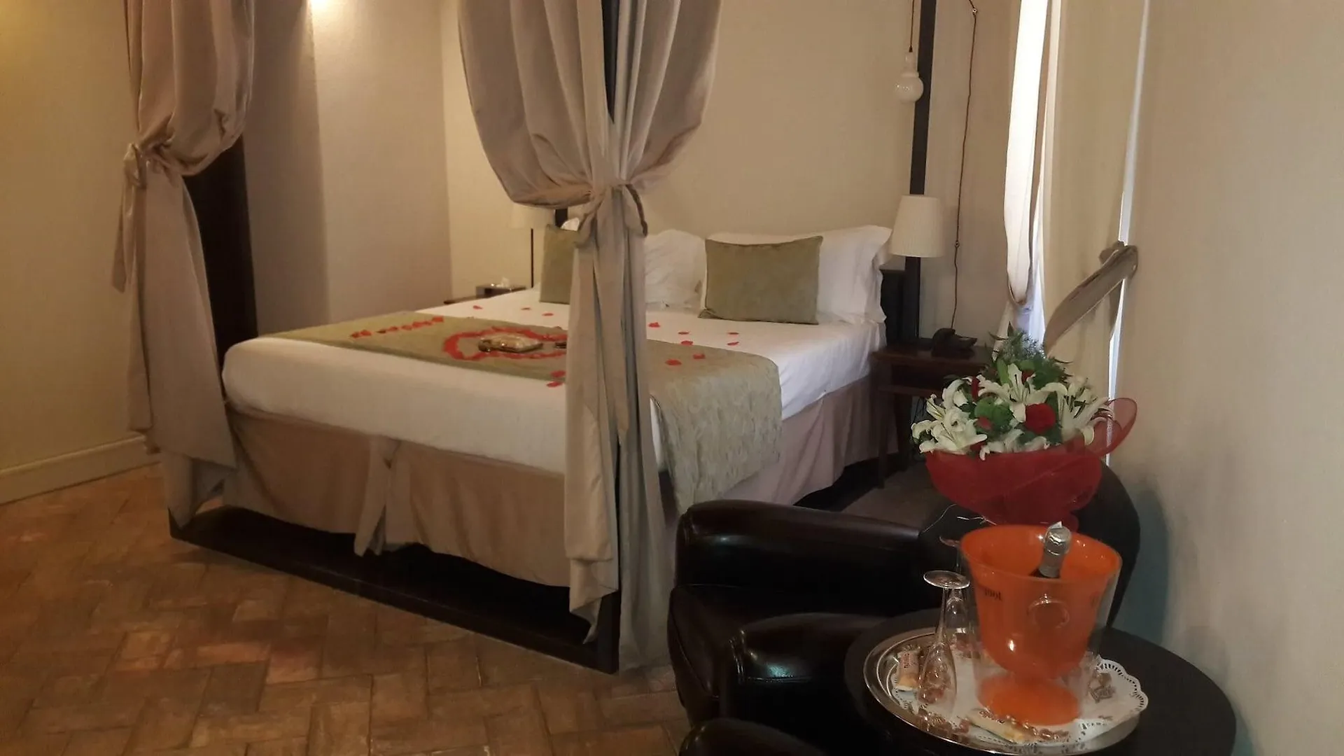 Relais Giulia Bed and Breakfast Rom 2*,  Italien