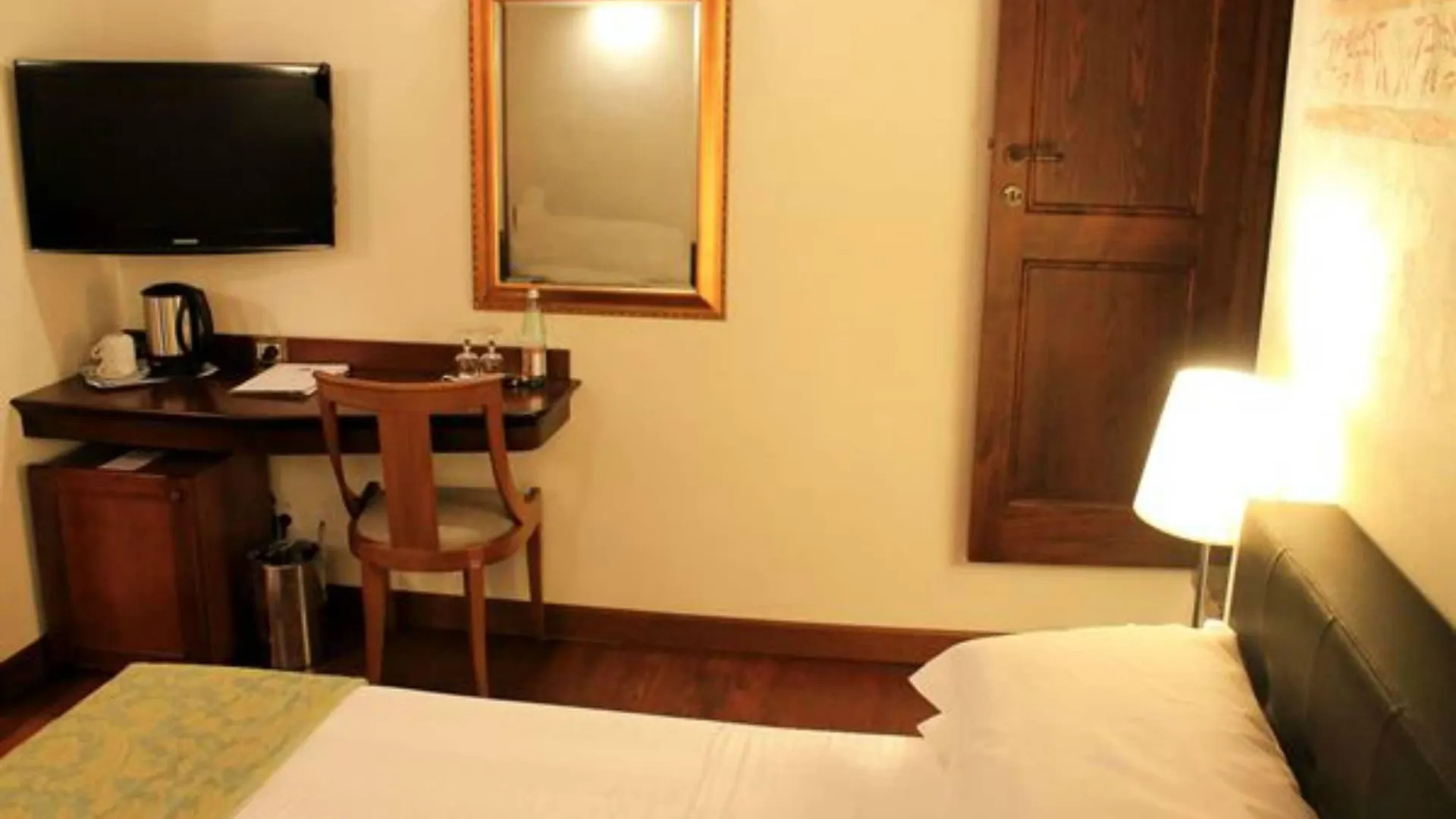 Relais Giulia Bed and Breakfast Rom Bed & Breakfast